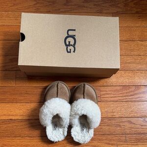 UGG K Cozy II Slippers size 10